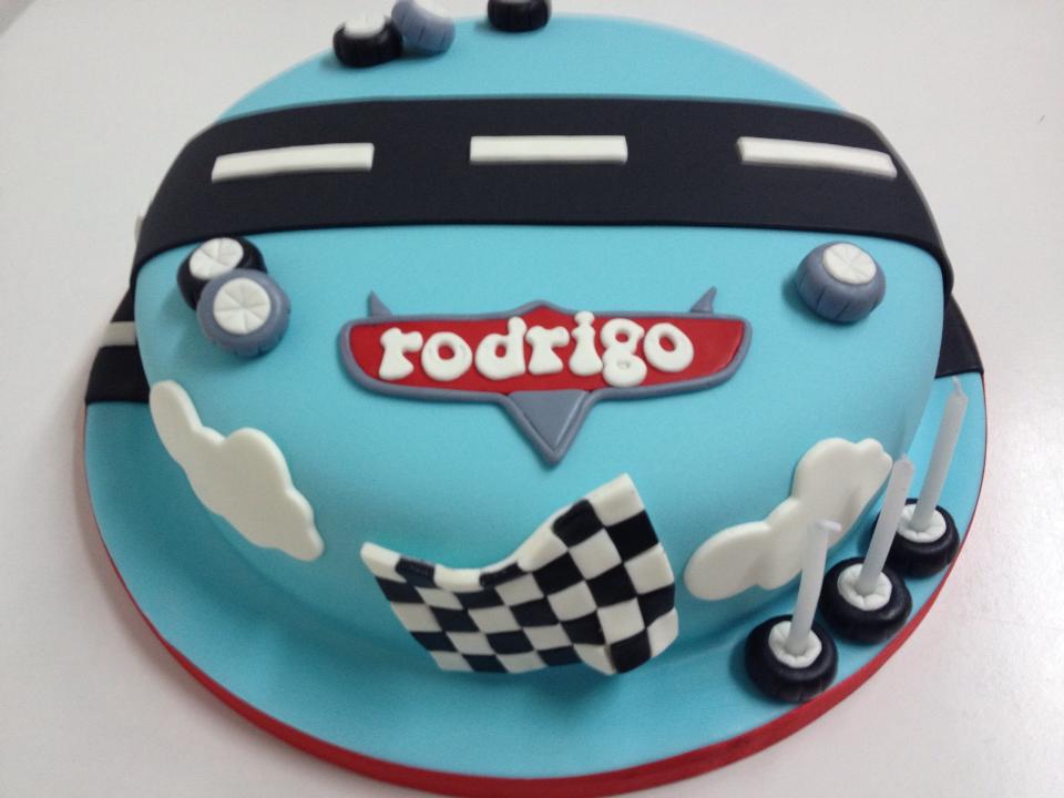 Cake Design - Bolo de Aniversário de Menino