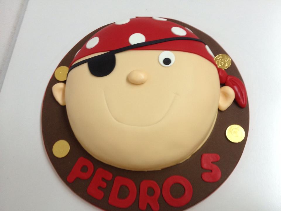 Cake Design - Bolo de Aniversário de Menino