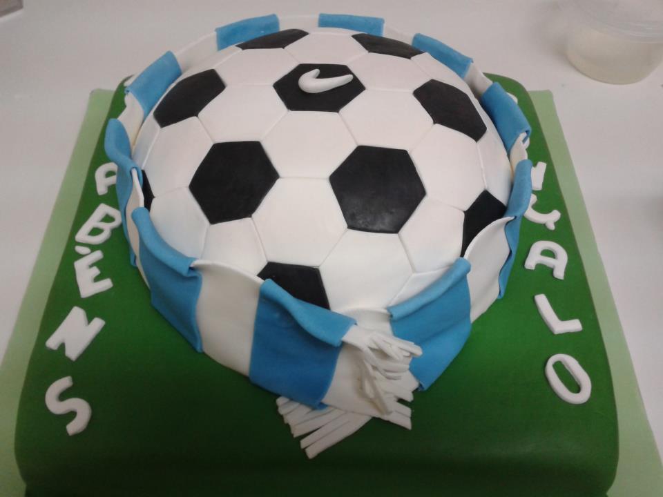 Cake Design - Bolo de Aniversário de Menino